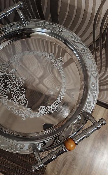 bal: Metal dekorativ sini/tray - Material: parlaq metal (xrom rəngli) - — 1
