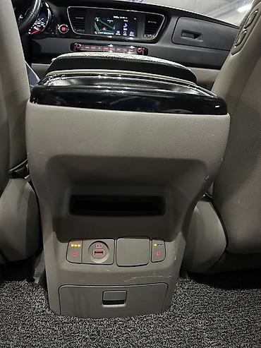 Kia: Kia Carnival: 2019 г., 2.2 л, Дизель — 10