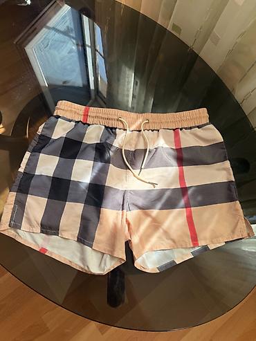 Kişi geyimləri: Şort, Burberry, M — 1