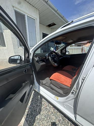 spark 7: Chevrolet Spark: 2010 г., 1 л, Автомат, Бензин, Хэтчбэк — 7