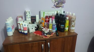 Косметика: По всем вопросам писать в вотсапп или звонить,цены приемлемые!