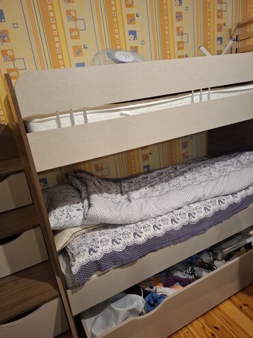 İkimərtəbəli uşaq çarpayıları: Oğlan və qız üçün, Çarpayı, Matras ilə, Siyirməli — 2