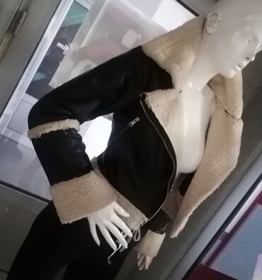 Topovi: S (EU 36), Jednobojni, bоја - Crna — 1