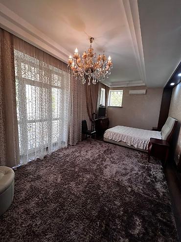 Долгосрочная аренда домов: 350 м², 6 комнат — 6