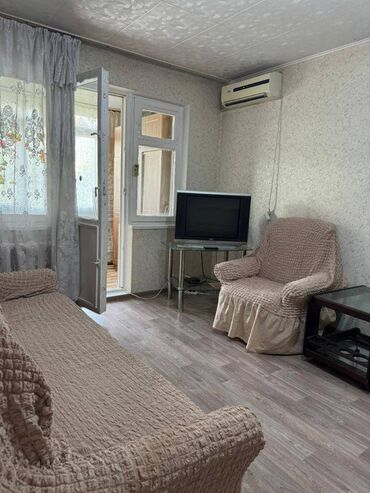 продаю квартиру итальянский квартал: 1 бөлмө, 32 кв. м, 104-серия, 4 кабат, Евроремонт