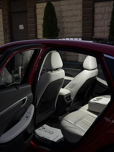 хайландер 2019 гибрид: Hyundai Sonata: 2019 г., 2 л, Автомат, Гибрид, Седан — 10