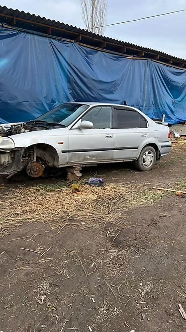 запчасти ниссан альмера тино: Honda Civic седан (около конца 90-х – начала 2000-х), серебристый — 1