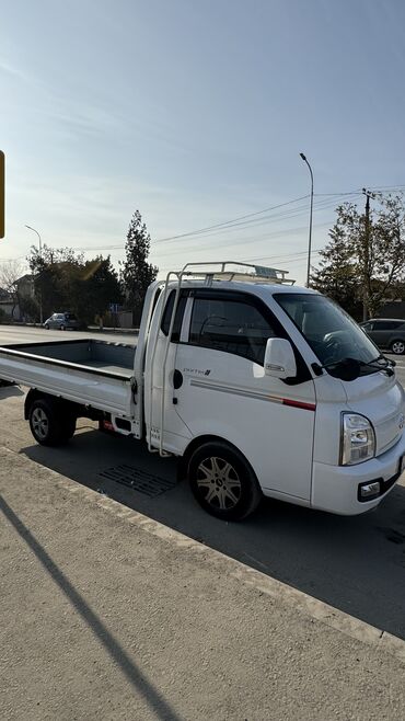 Hyundai: Hyundai Porter: 2021 г., 2.5 л, Автомат, Дизель, Бус — 9