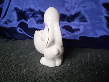 Ostalo posuđe: Figura nova Nemacka. Figura od glazirane keramike(poput porcelana) na lalafo.rs — 6 Ostalo posuđe: Figura nova Nemacka. Figura od glazirane keramike(poput porcelana) — 6