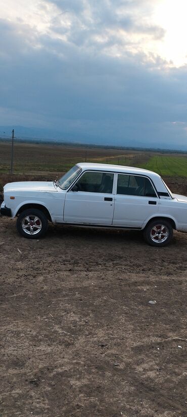 VAZ (LADA): VAZ (LADA) 2107: 1.6 l | 1991 il 40266 km Sedan — 5