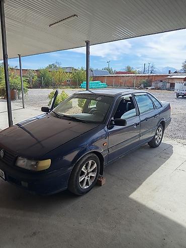 Volkswagen: Volkswagen Passat: 1993 г., 1.8 л, Механика, Бензин, Седан — 2
