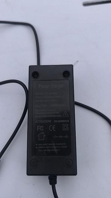 sumqayit telefon aksesuarları: Skuter adepteri təzədir işlənməyib originaldır heç bir problemi yoxdur — 1