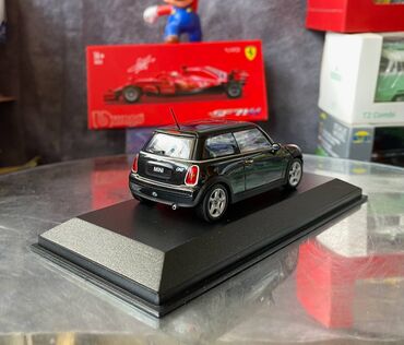 Avtomobil modelləri: BMW, 2001 il, 1:43, Dəmir, Ödənişli çatdırılma — 8