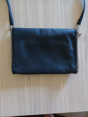 crna pismo torbica xxcm: Pismo torbica,teget boja,neoštećena