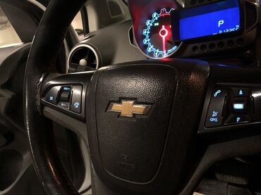 Chevrolet: Chevrolet Aveo: 1.4 l | 2012 il 290000 km Sedan — 6