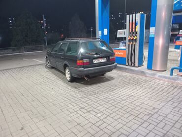 Volkswagen: Volkswagen Passat: 1990 г., 1.8 л, Механика, Бензин, Универсал