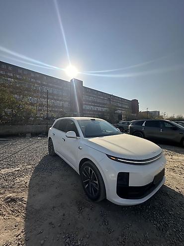 changan q5 2025: Lixiang L6: 2025 г., Гибрид, Кроссовер — 2