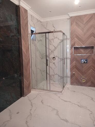 Duş kabinaları, arakəsmələr: Yeni Arakəsmə, Künc üçün, Ödənişli çatdırılma — 8