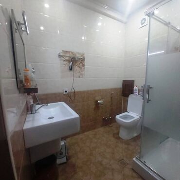 Uzunmüddətli kirayə mənzillər: Xətai metrosu yaxınlığında,Bakı Əyləncə Məzkəzinin yanında,sahəsi — 14