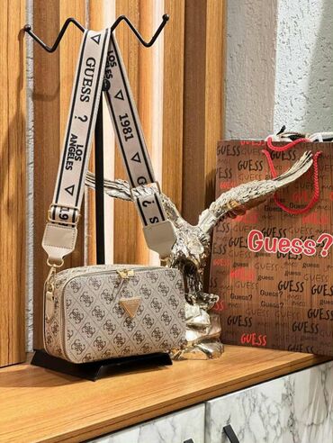 Torbe: Torba za rame, Guess, Materijal: Platno — 20