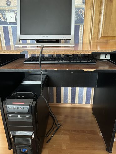 monoblok kompyuterler: İntel Core i3 2ci nesil, cox istifade olunmayib, qiymete masa daxildir