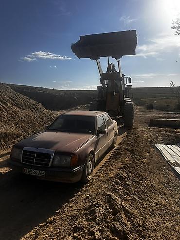 Продажа авто: Mercedes-Benz W124: 1992 г., 2 л, Механика, Газ, Седан — 9