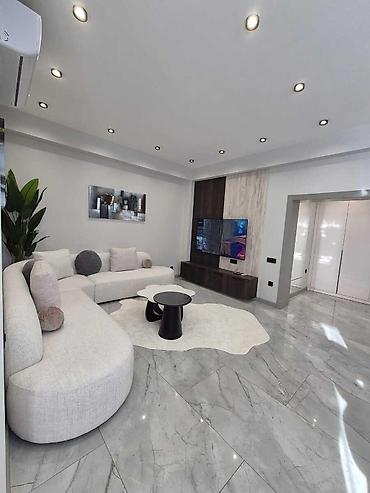 qara qarayev m: İcarəyə verilir 3 otaqlı yeni tikili 105 m², 28 May m. Kateqoriya — 1