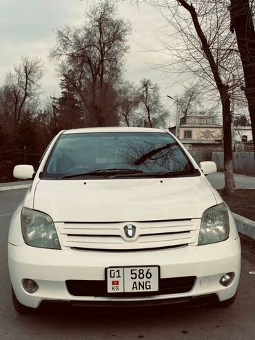 авто тойота ист: Toyota ist: 2002 г., 1.5 л, Автомат, Бензин, Хетчбек