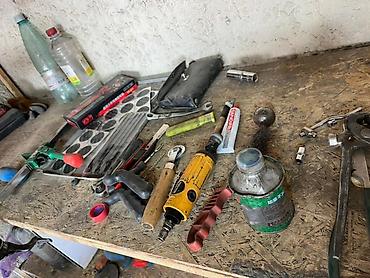 Шиномонтажное оборудование: 2 балансировка3 разбартовка4 дамкрат 2 воздушный дамкрат, 1пневма — 9