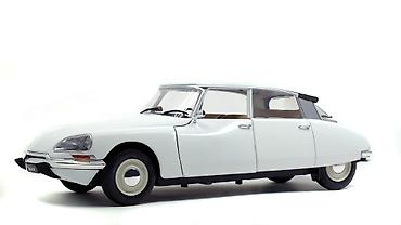 12 000: 🚗 Citroën D Special Blanche 1972 – 1:18 Die Cast Solido Solido — 1
