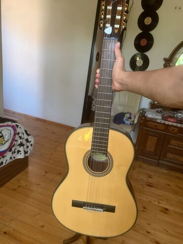 Klassik gitaralar: Klassik gitara, İşlənmiş, Ünvandan götürmə, Ödənişli çatdırılma -da lalafo.az — 1 Klassik gitaralar: Klassik gitara, İşlənmiş, Ünvandan götürmə, Ödənişli çatdırılma — 1