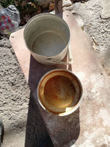 Другие емкости: Вёдра(3шт)+тазы эмалиров. в отличном — 10