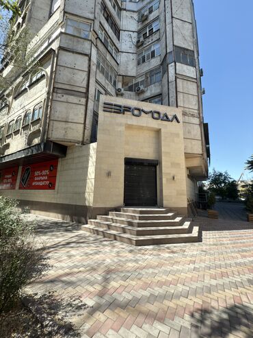 аралаш магазин: Ижарага берем Дүкөн, Турак үйдө, 245 кв. м Иштеп жаткан, Жабдууларсыз, Ремонтсуз, Суу, Канализация, Электр жарыгы, Кирүү өзүнчө, 1-сызык, Видеокөзөмөл жана сигнализация