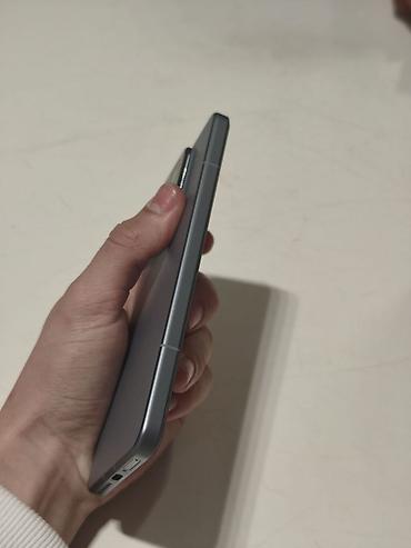 honor 200 pro: Xiaomi, 15 Pro, Б/у, 256 ГБ, цвет - Серый, 2 SIM — 4