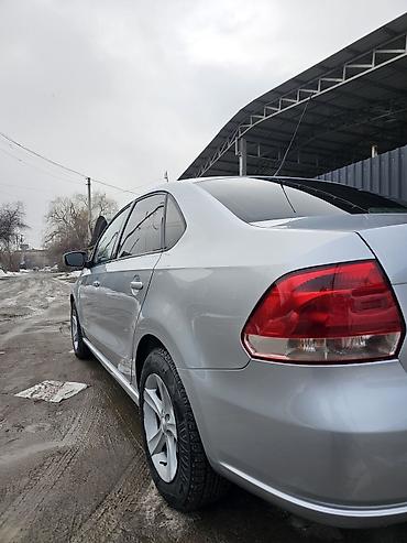 Volkswagen: Volkswagen Polo: 2011 г., 1.6 л, Механика, Бензин, Седан — 6