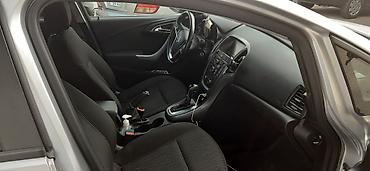 qəzali: Opel Astra: 1.4 l | 2015 il — 10