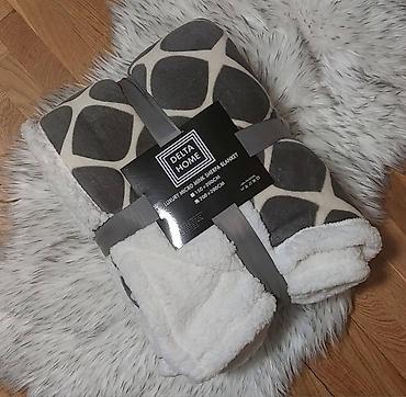 Prekrivači za nameštaj: Krznena ćebad Dimenzije-200*200 Cena-3.100 din Dimenzije-150*200 — 9