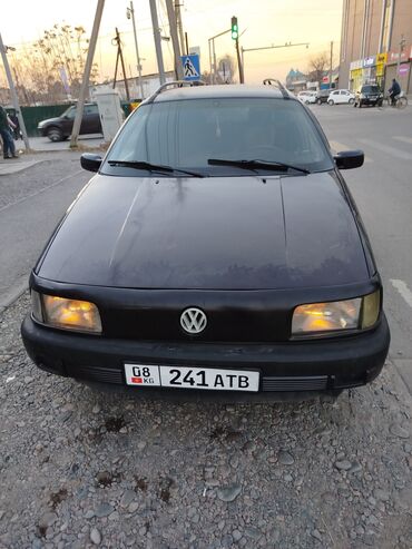 Volkswagen: Volkswagen Passat Variant: 1992 г., 1.8 л, Механика, Универсал — 3