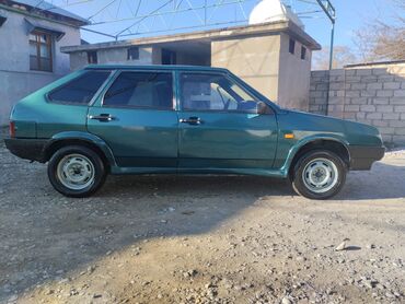 VAZ (LADA): Vaz 2109 hatchback Xüsusiyyətlər: - Kuzov: 5 qapılı hatchback, tünd — 22