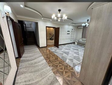 Продажа квартир: Дом, 280 м², 7 комнат, Агентство недвижимости