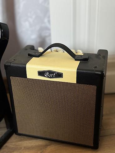 Gitaralar: * Marka: Ibanez * Tip: Elektro gitara * 3 pikap: H–S–H quruluşu — iki — 4