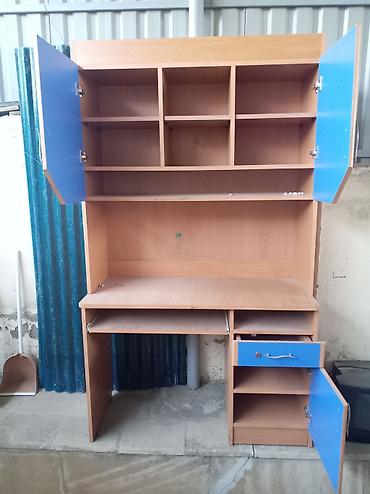 kamputer masası: Kompüter masası və kitab şkafı. Yaxşı vəziyyətdədir. Sınığı, qırığı — 3