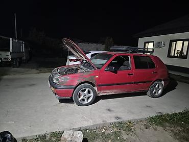 w211 2 7: Volkswagen Golf: 1993 г., 1.6 л, Механика, Бензин, Хэтчбэк — 1