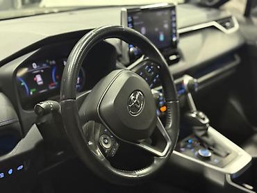 Scion: Toyota RAV4: 2022 г., 2.5 л, Вариатор, Гибрид, Кроссовер — 3