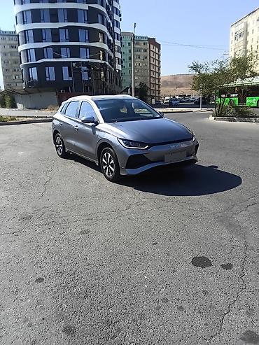 то 18: BYD E2: 2023 г., Автомат, Электромобиль, Кроссовер — 1