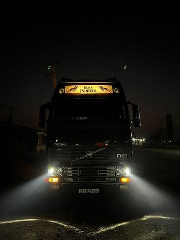Тягачи: Тягач, Volvo, 2012 г., Шторный — 2