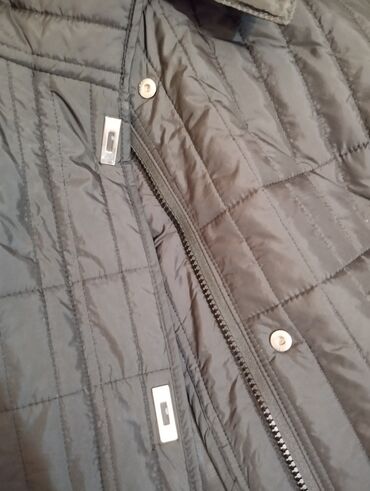 Kurtkalar: Qadın üçün uzun, qara rəngli quilt (kvadrat tikişli) yüngül qış/palto — 9