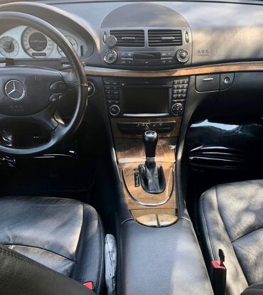 Mercedes-Benz: Mercedes-Benz E 220: 2.2 l | 2008 il Sedan — 10