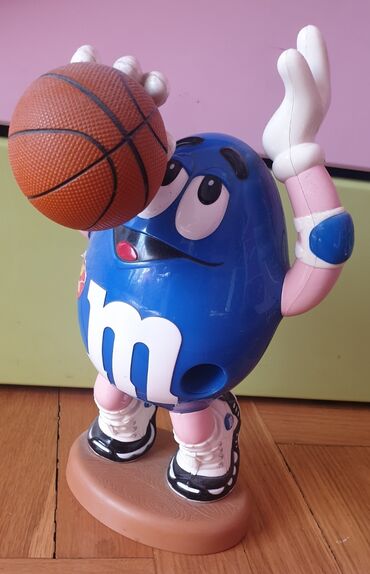 vilenjak igracka: M&M velika igracka 33 cm dispanzer za sitne bombone. Pune se