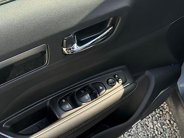 Другие автомобили: SAMSUNG QM6 Год выпуска: 2019 Коробка передач: АКПП Двигатель: 2.0 — 7